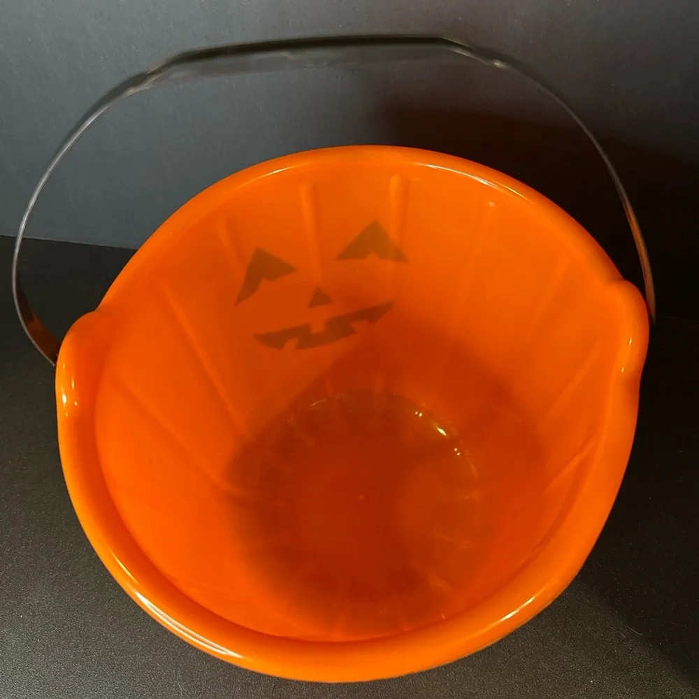 Vintage Style Plastic Pumpkin Trick‎ or Treat Bucket Jack O’Lantern Pail